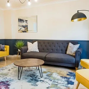 Um Living Stays - Sleeps 7 Apartment Cambridge (Cambridgeshire)